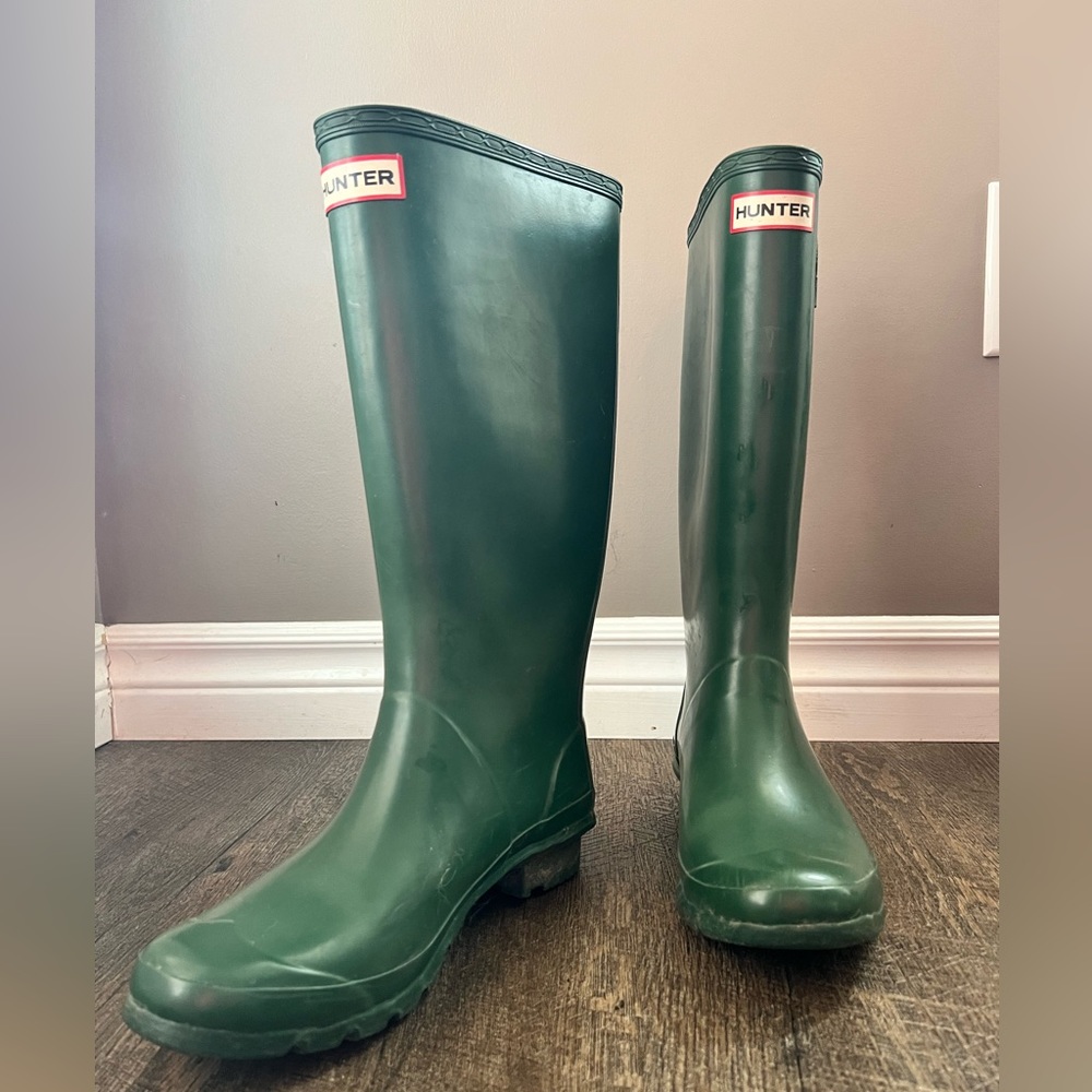 Women’s wide leg Huntress Rain Boots